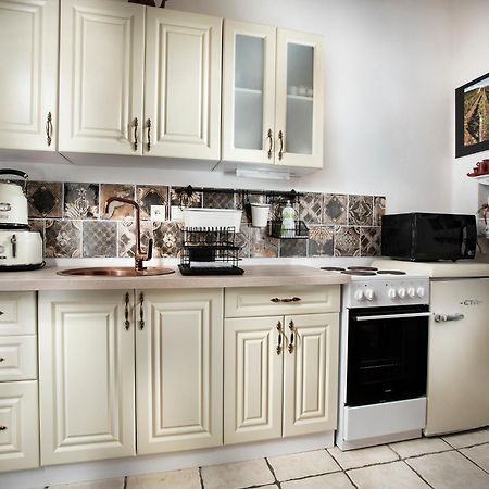 Apartment Halady Breclav Bagian luar foto