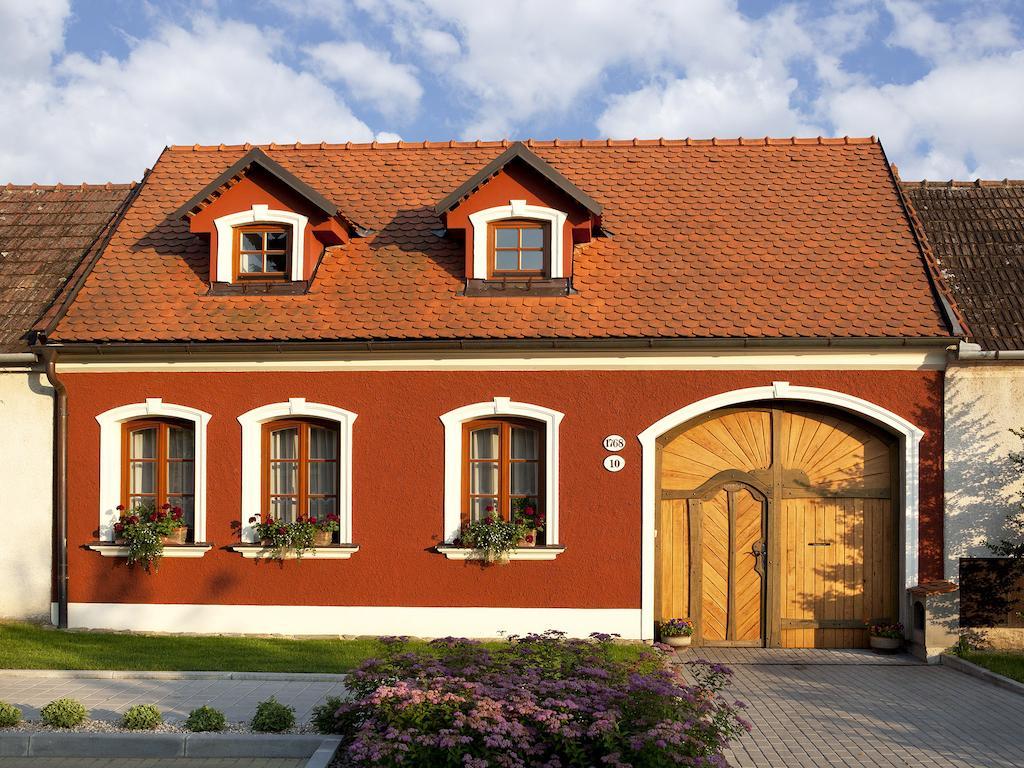Apartment Halady Breclav Bagian luar foto