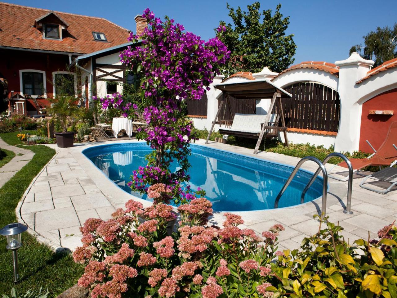 Apartment Halady Breclav Bagian luar foto